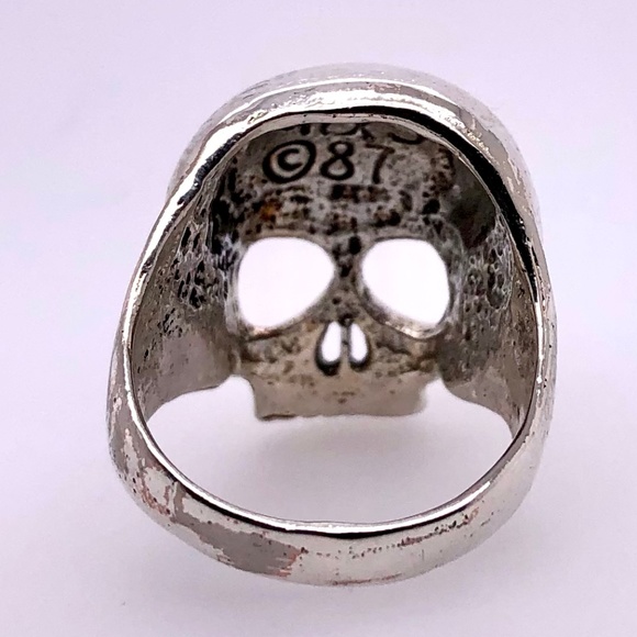 Men's Skull Ring - Picture 4 of 10